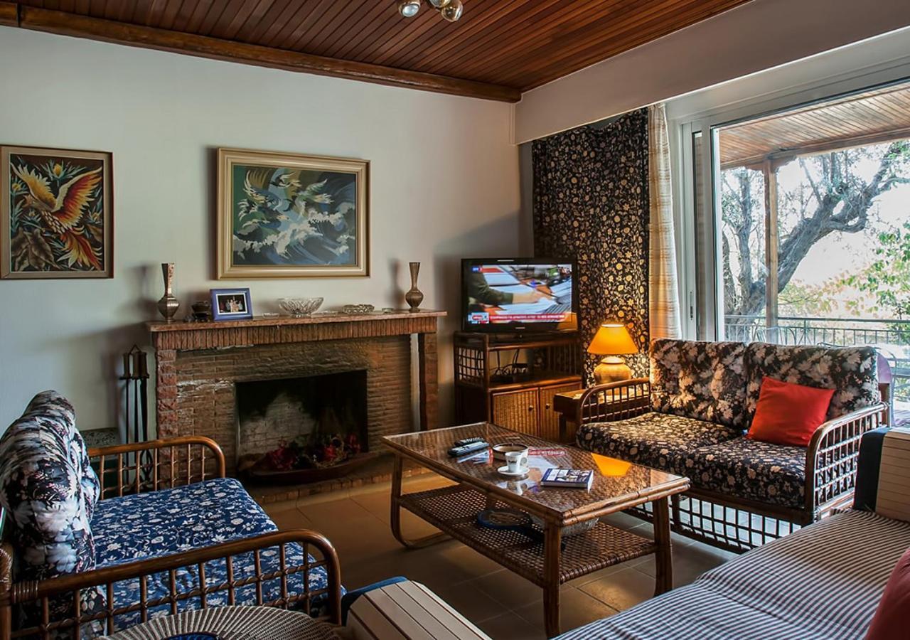 Marathos Beach House Marathon  ภายนอก รูปภาพ